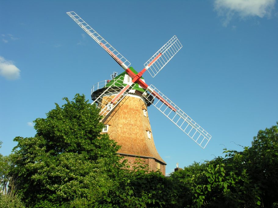 Die Sanierung der Kröpeliner Mühle ist 2013 fertig. Blick auf die sanierte Mühle