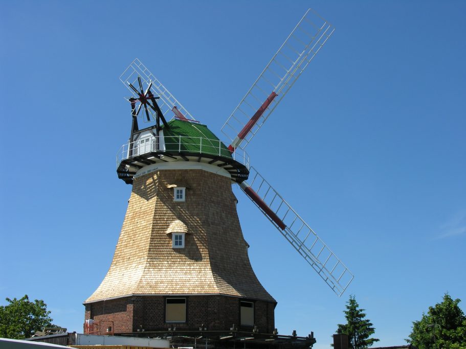 Die Sanierung der Kröpeliner Mühle 2012. Die Mühle ist fertig 2013
